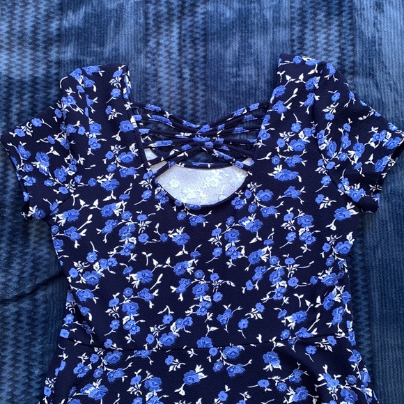 Floral Dress - Picture 3 of 4